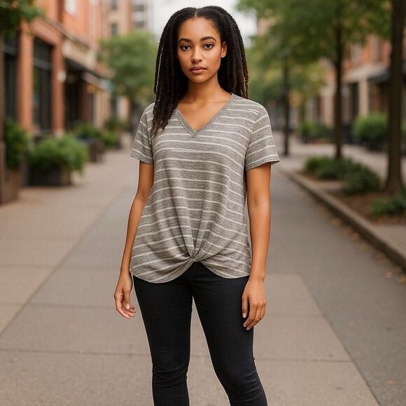 Caslon Women's XL Gray Striped V-Neck Short Sleeve Casual Top - Picture 3 of 8